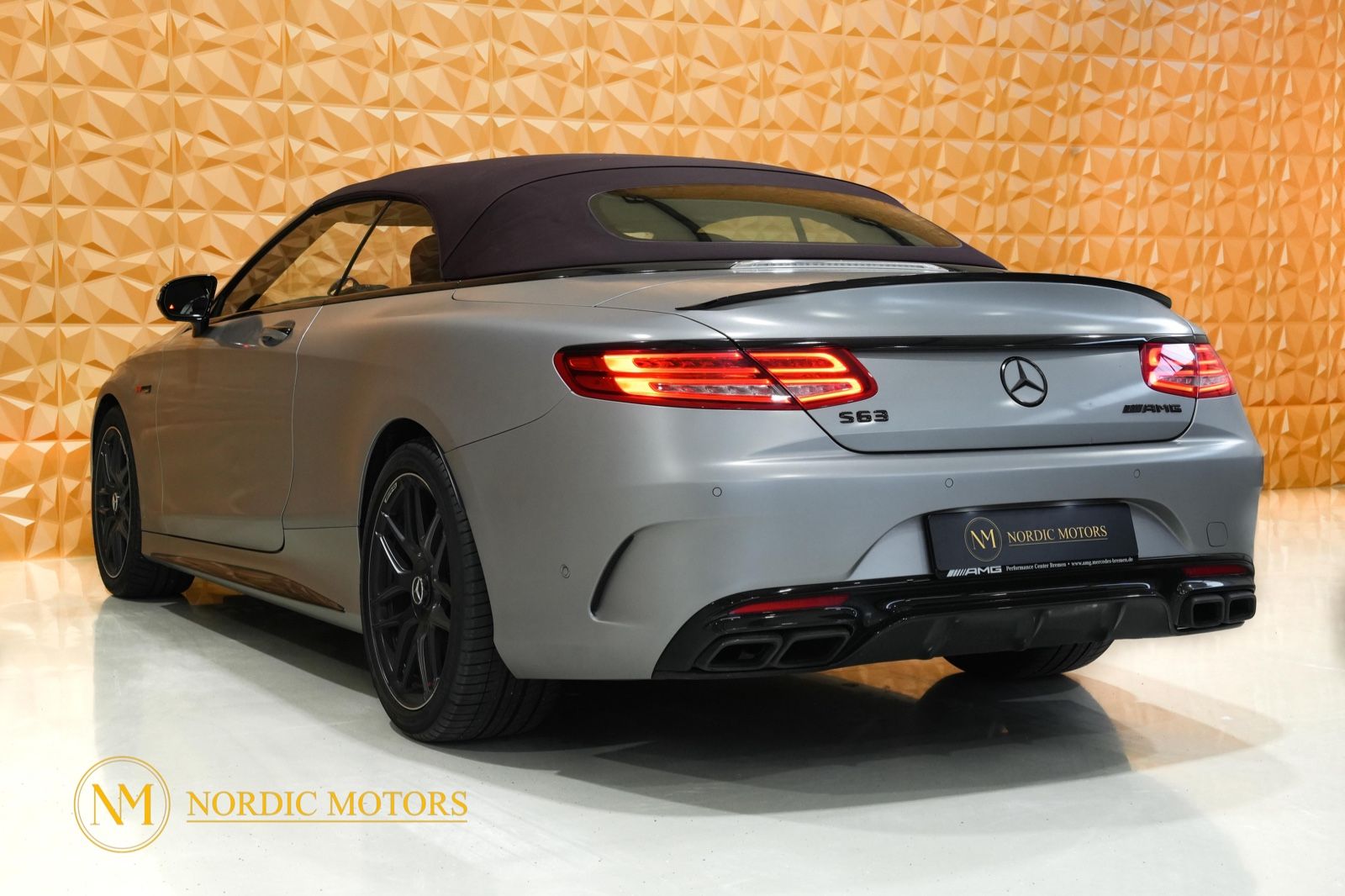 Fahrzeugabbildung Mercedes-Benz S 63 AMG 4M Cabriolet designo magno Burmester