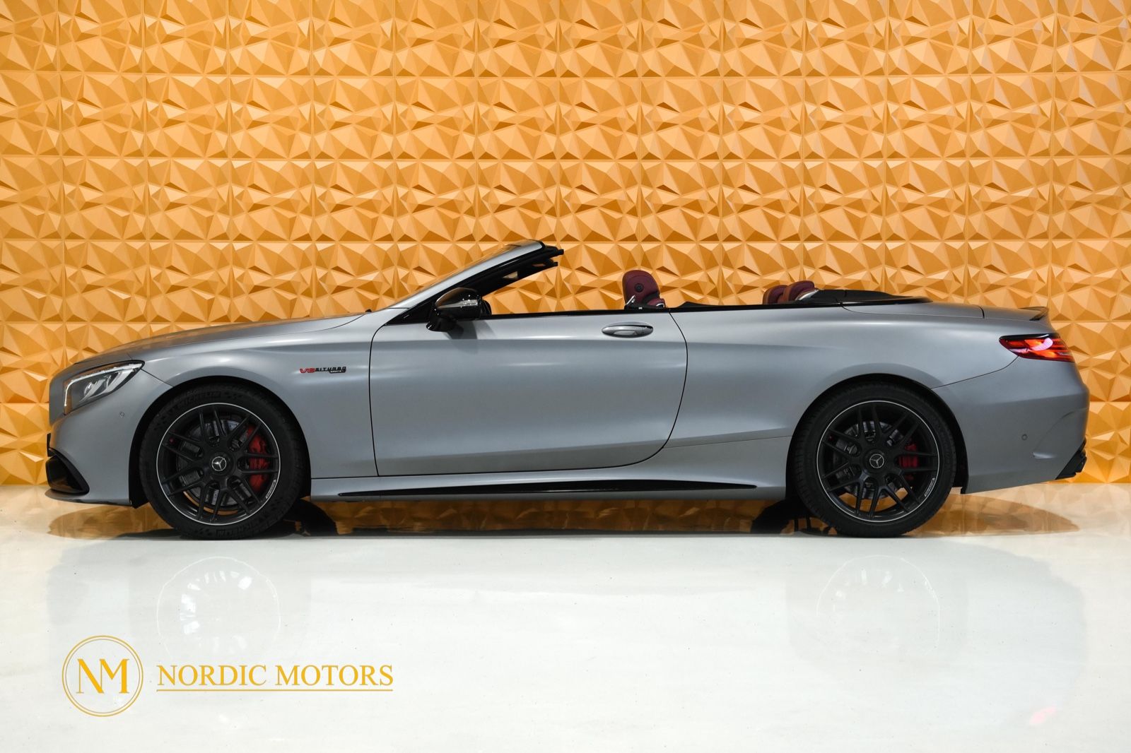 Fahrzeugabbildung Mercedes-Benz S 63 AMG 4M Cabriolet designo magno Burmester