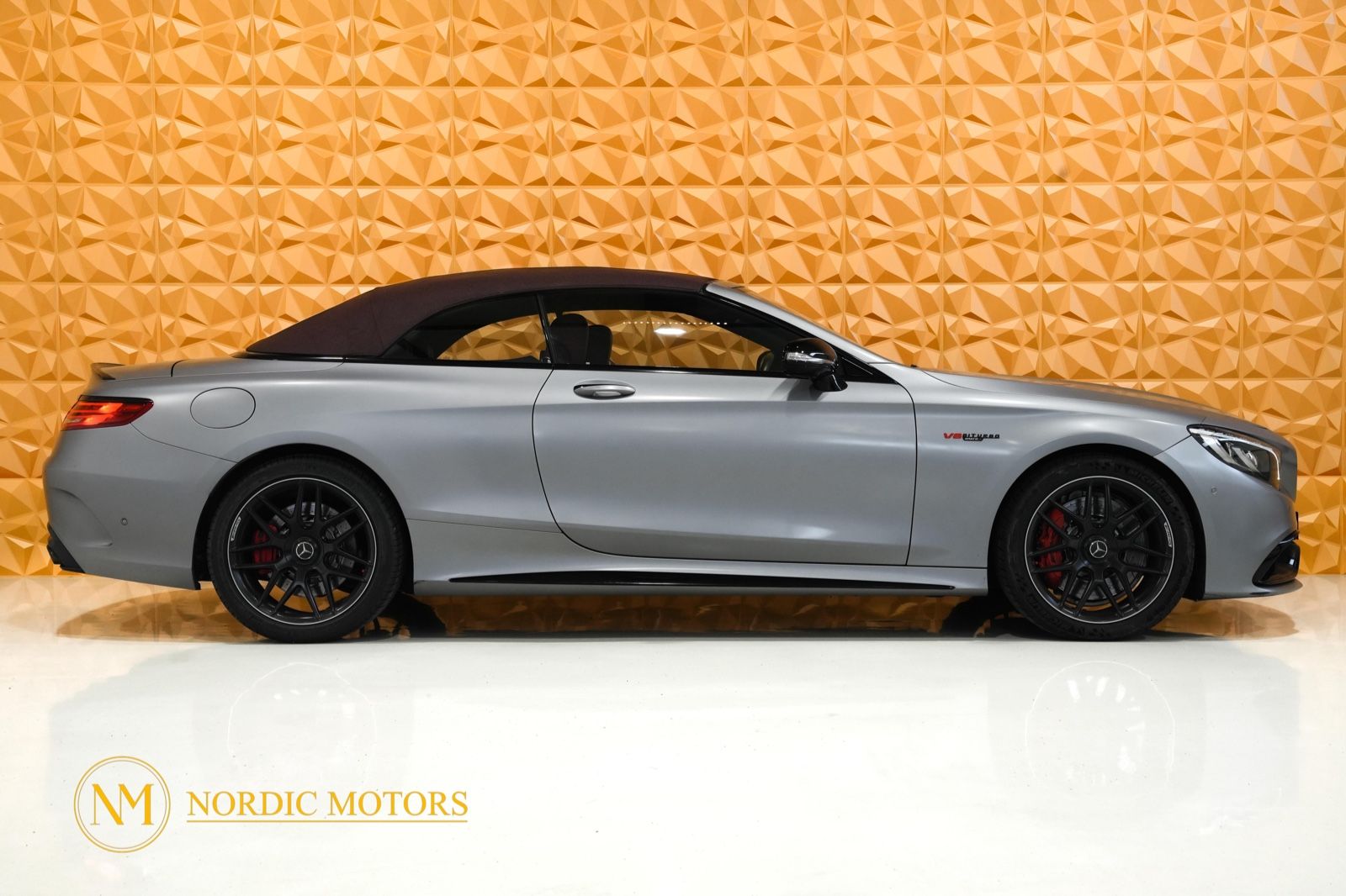 Fahrzeugabbildung Mercedes-Benz S 63 AMG 4M Cabriolet designo magno Burmester