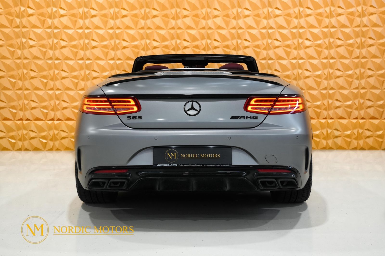 Fahrzeugabbildung Mercedes-Benz S 63 AMG 4M Cabriolet designo magno Burmester